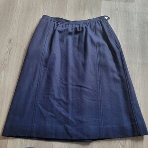 Vintage Villiager Navy Wool Skirt Tag Size 16 Actual Sz 8